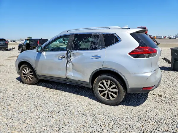 KNMAT2MV9HP598279 2017 NISSAN ROGUE - Image 2