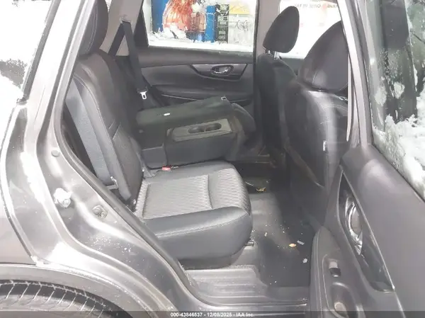 KNMAT2MV9HP600581 2017 NISSAN ROGUE - Image 8