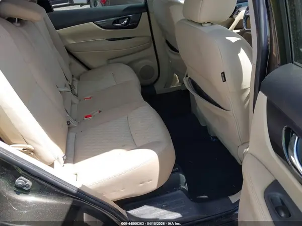 KNMAT2MV9HP601360 2017 NISSAN ROGUE - Image 8
