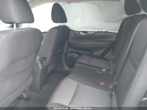 KNMAT2MV9HP604372 2017 NISSAN ROGUE - Image 8