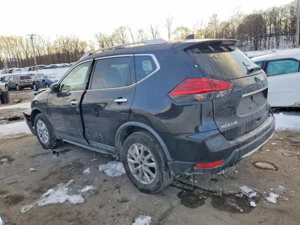 KNMAT2MV9HP608289 2017 NISSAN ROGUE - Image 2