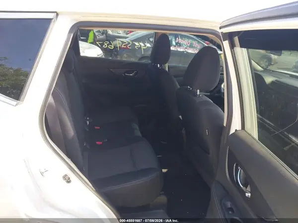 KNMAT2MV9HP608616 2017 NISSAN ROGUE - Image 8