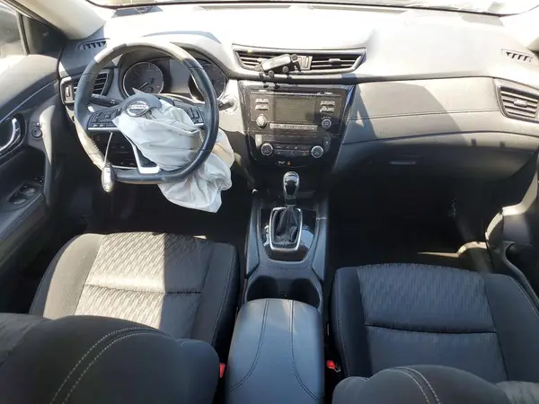 KNMAT2MV9HP612682 2017 NISSAN ROGUE - Image 8