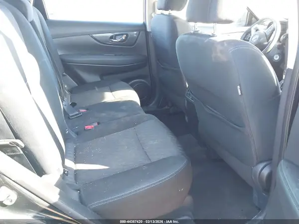 KNMAT2MV9HP616263 2017 NISSAN ROGUE - Image 8
