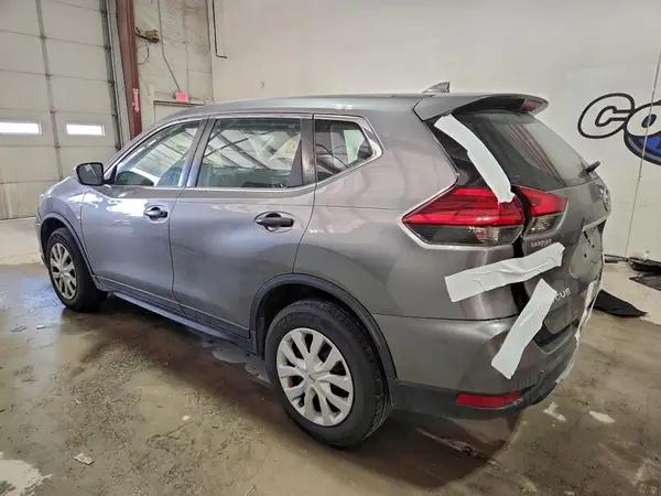 KNMAT2MV9HP619180 2017 NISSAN ROGUE - Image 2