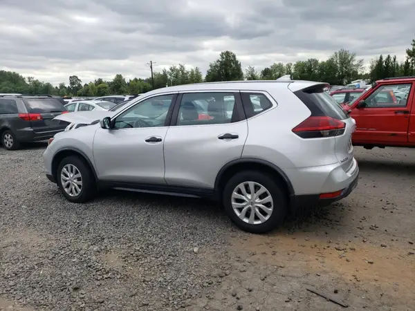 KNMAT2MV9JP501748 2018 NISSAN ROGUE - Image 2