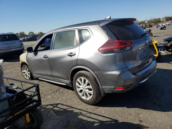 KNMAT2MV9JP505296 2018 NISSAN ROGUE - Image 2