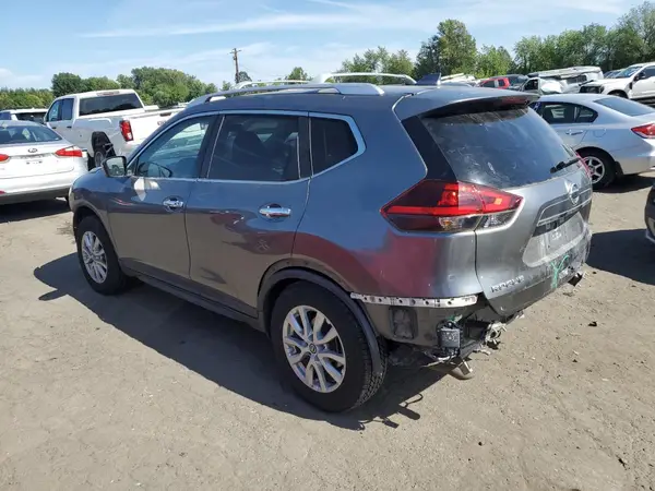 KNMAT2MV9JP511082 2018 NISSAN ROGUE - Image 2