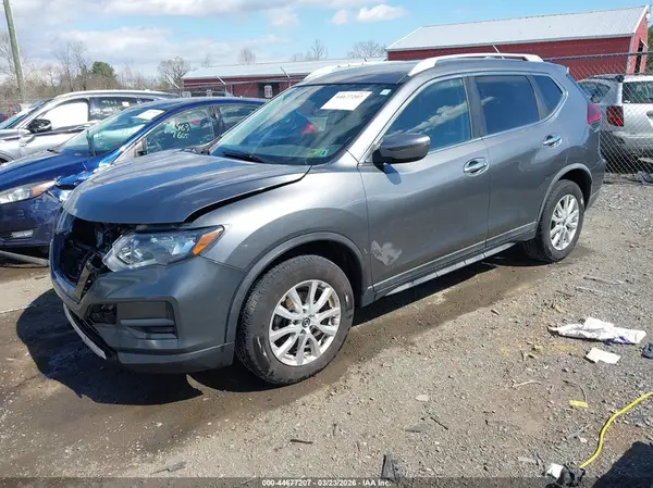 KNMAT2MV9JP511535 2018 NISSAN ROGUE - Image 2