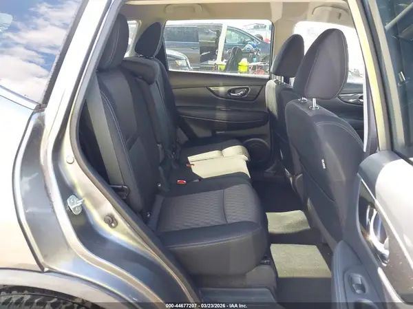 KNMAT2MV9JP511535 2018 NISSAN ROGUE - Image 8