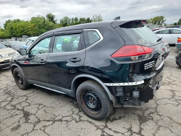 KNMAT2MV9JP513592 2018 NISSAN ROGUE - Image 2