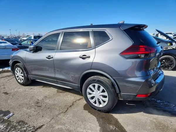 KNMAT2MV9JP514483 2018 NISSAN ROGUE - Image 2