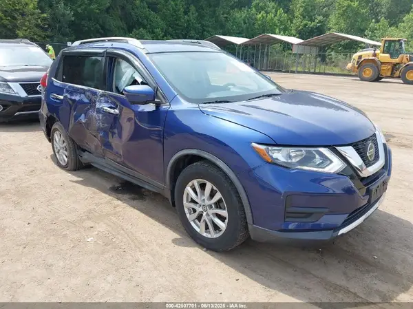 KNMAT2MV9JP519912 2018 NISSAN ROGUE - Image 1