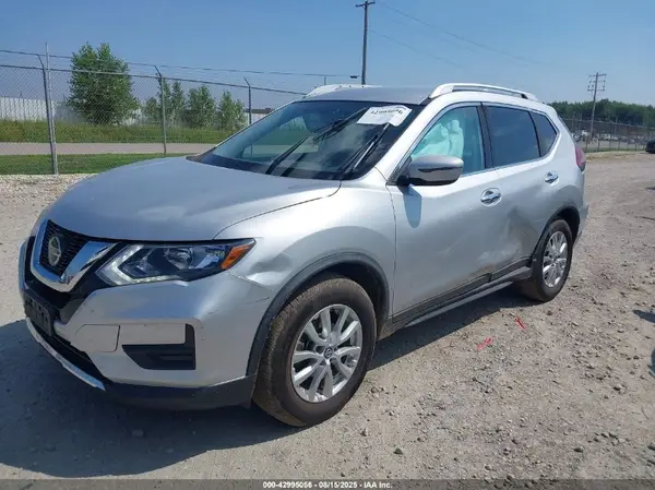 KNMAT2MV9JP522793 2018 NISSAN ROGUE - Image 2