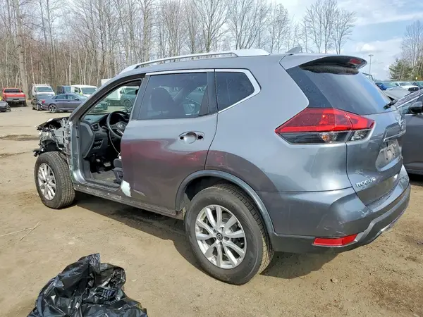 KNMAT2MV9JP527671 2018 NISSAN ROGUE - Image 2