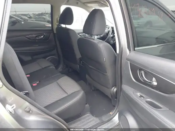 KNMAT2MV9JP531851 2018 NISSAN ROGUE - Image 8