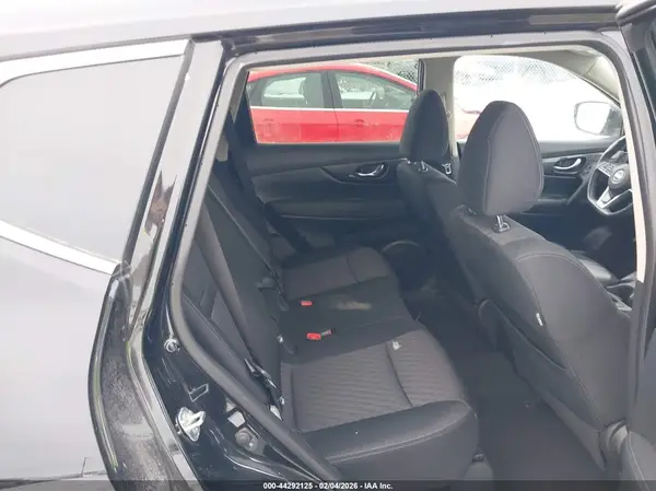 KNMAT2MV9JP534152 2018 NISSAN ROGUE - Image 8