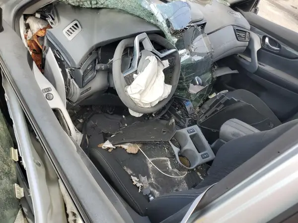 KNMAT2MV9JP535785 2018 NISSAN ROGUE - Image 8