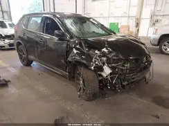 KNMAT2MV9JP535852 2018 NISSAN ROGUE