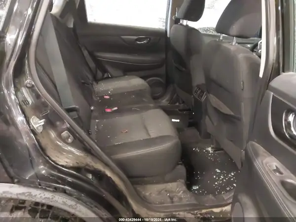 KNMAT2MV9JP535852 2018 NISSAN ROGUE - Image 8