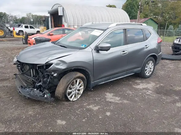 KNMAT2MV9JP536435 2018 NISSAN ROGUE - Image 2