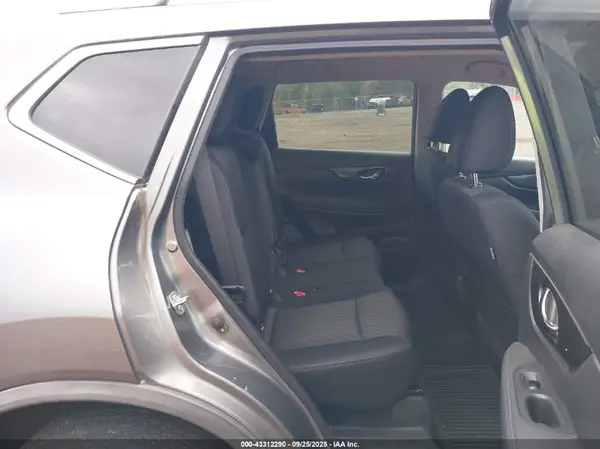 KNMAT2MV9JP536435 2018 NISSAN ROGUE - Image 8