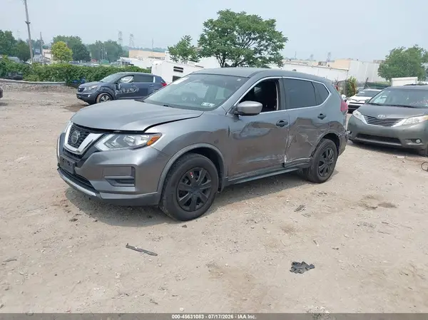 KNMAT2MV9JP543109 2018 NISSAN ROGUE - Image 2