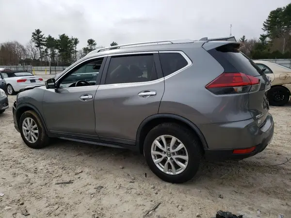 KNMAT2MV9JP549007 2018 NISSAN ROGUE - Image 2