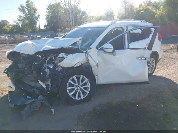 KNMAT2MV9JP549234 2018 NISSAN ROGUE - Image 2
