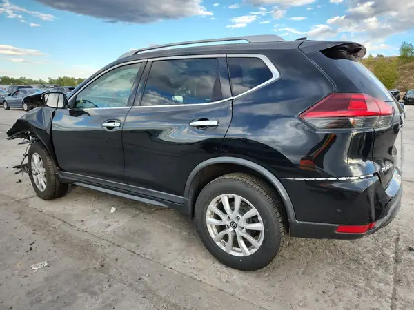 KNMAT2MV9JP550870 2018 NISSAN ROGUE - Image 2