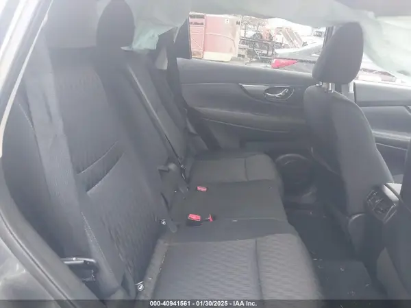 KNMAT2MV9JP556216 2018 NISSAN ROGUE - Image 8