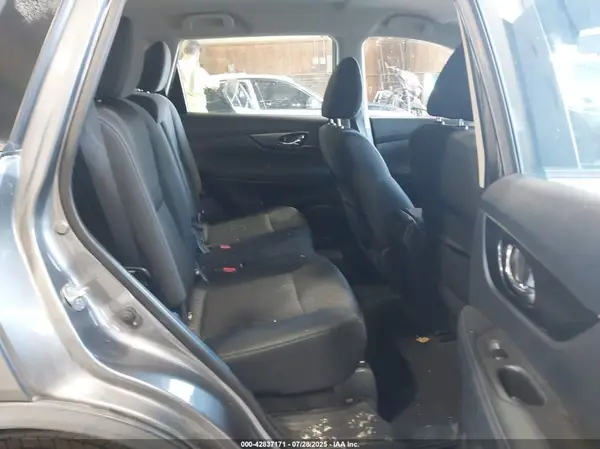 KNMAT2MV9JP556541 2018 NISSAN ROGUE - Image 8