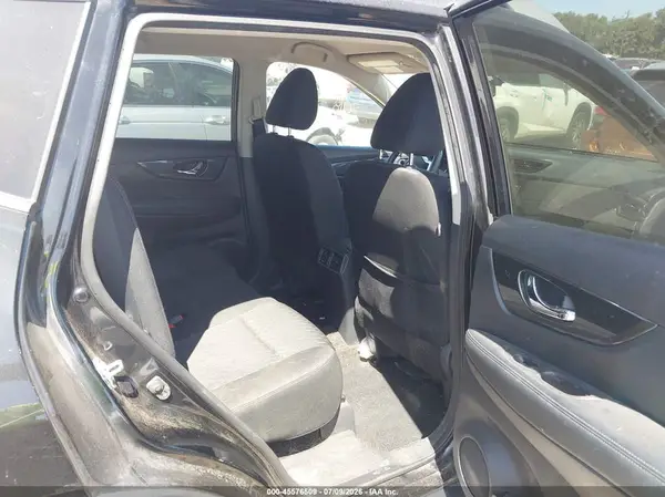 KNMAT2MV9JP558208 2018 NISSAN ROGUE - Image 8
