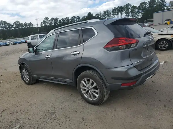 KNMAT2MV9JP560525 2018 NISSAN ROGUE - Image 2