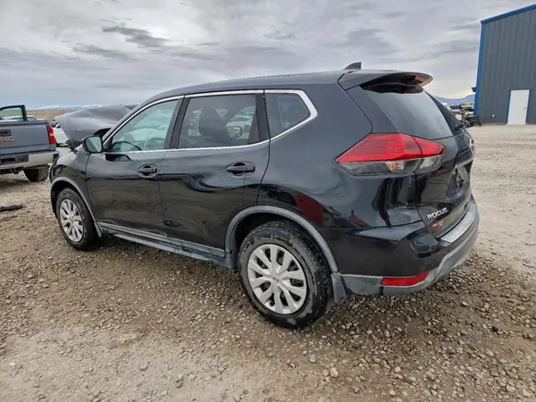 KNMAT2MV9JP562324 2018 NISSAN ROGUE - Image 2