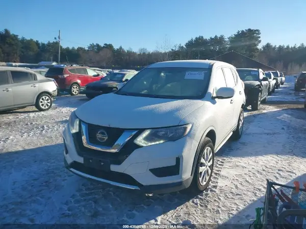 KNMAT2MV9JP565837 2018 NISSAN ROGUE - Image 2