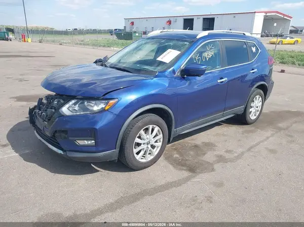 KNMAT2MV9JP568902 2018 NISSAN ROGUE - Image 2