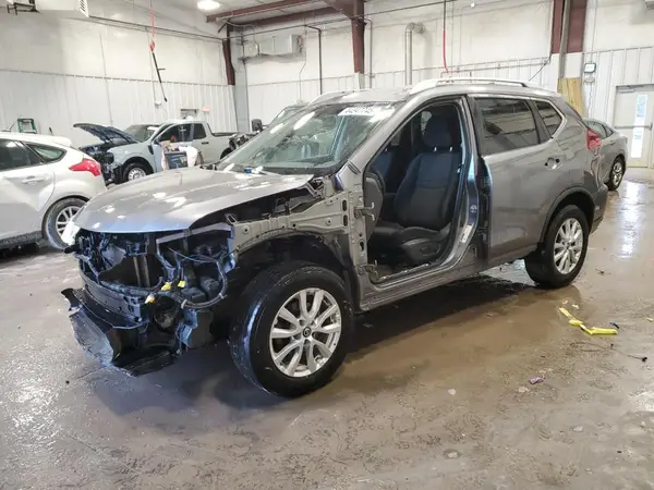 KNMAT2MV9JP569211 2018 NISSAN ROGUE - Image 1