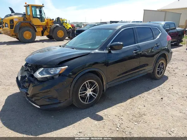 KNMAT2MV9JP573940 2018 NISSAN ROGUE - Image 2