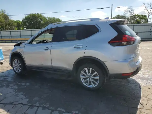 KNMAT2MV9JP575204 2018 NISSAN ROGUE - Image 2