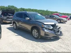 KNMAT2MV9JP578071 2018 NISSAN ROGUE