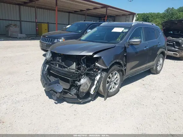 KNMAT2MV9JP578071 2018 NISSAN ROGUE - Image 2