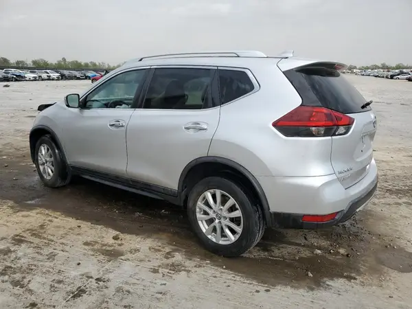 KNMAT2MV9JP578247 2018 NISSAN ROGUE - Image 2