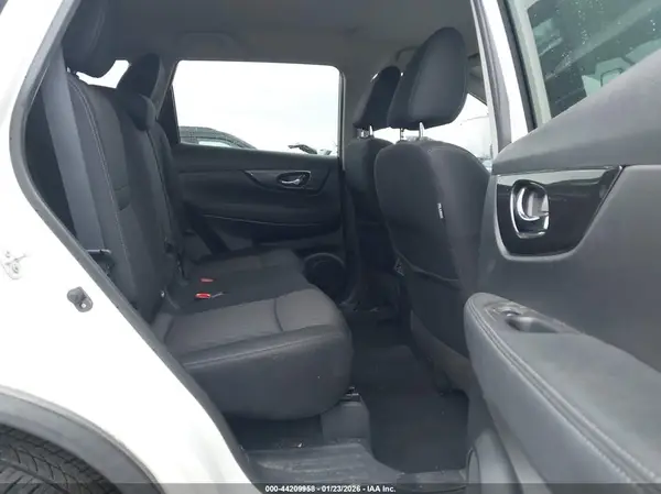 KNMAT2MV9JP580676 2018 NISSAN ROGUE - Image 8