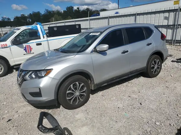 KNMAT2MV9JP583867 2018 NISSAN ROGUE - Image 1