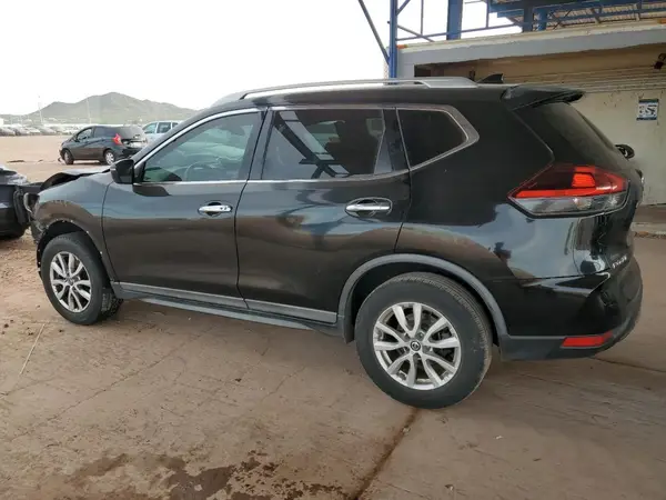 KNMAT2MV9JP584565 2018 NISSAN ROGUE - Image 2