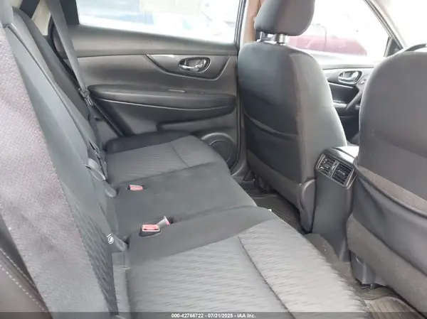KNMAT2MV9JP585358 2018 NISSAN ROGUE - Image 8