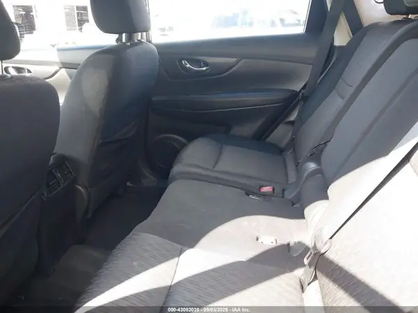 KNMAT2MV9JP588938 2018 NISSAN ROGUE - Image 8