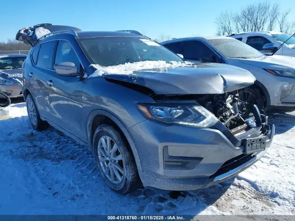 KNMAT2MV9JP591094 2018 NISSAN ROGUE - Image 1