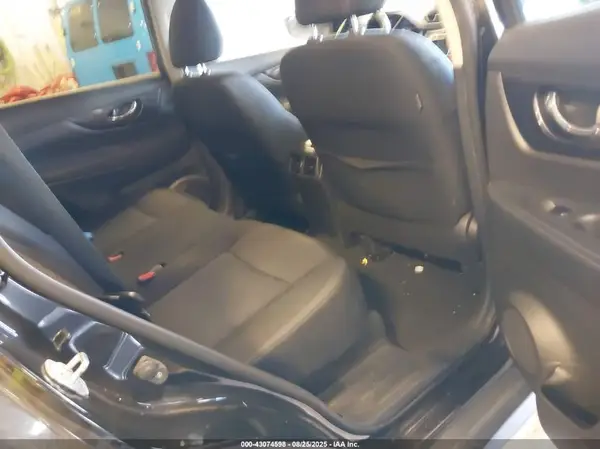 KNMAT2MV9JP595789 2018 NISSAN ROGUE - Image 8